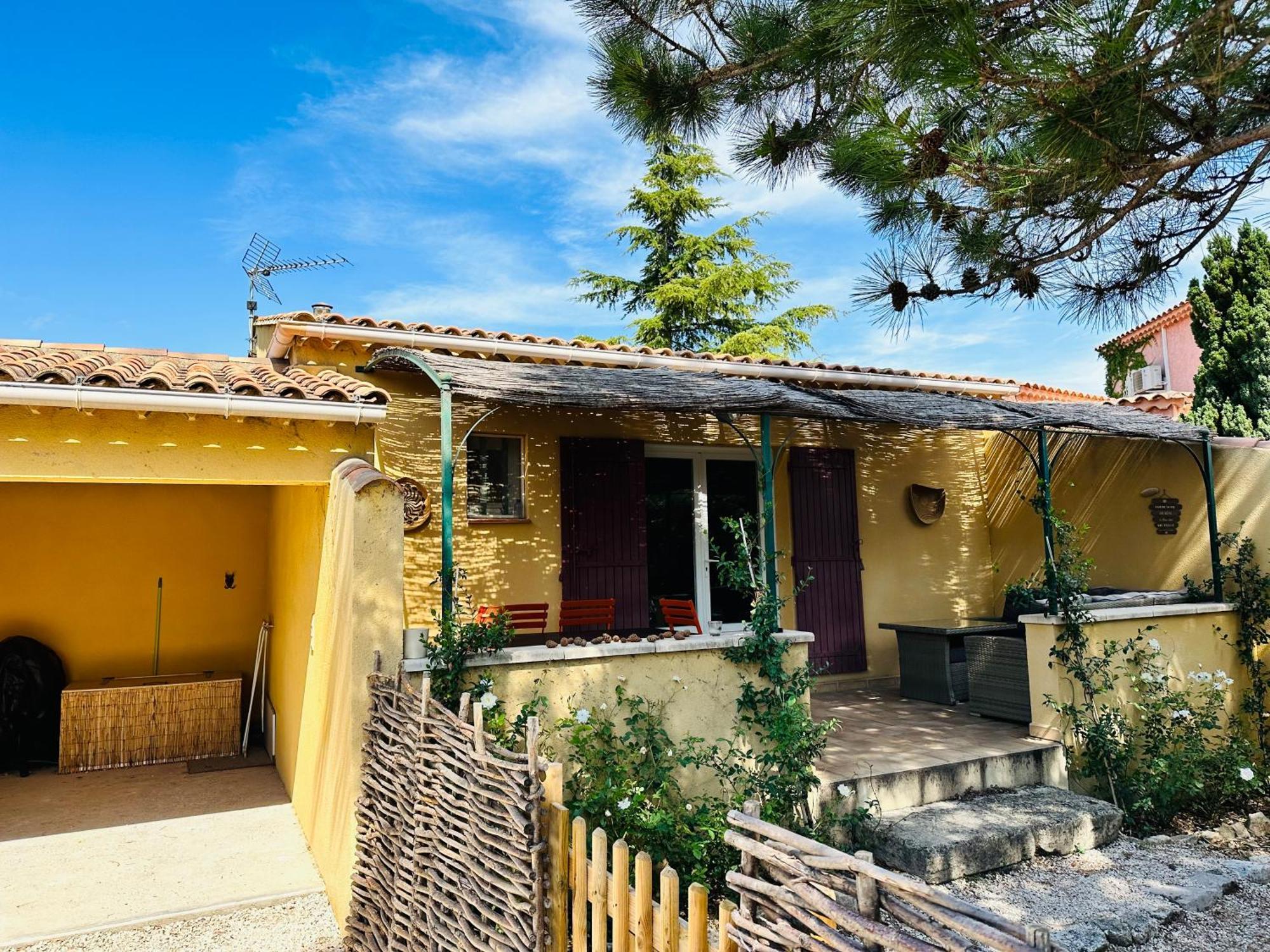 La Pitchoune : Gite Aux Pieds Des Alpilles 穆里耶 外观 照片