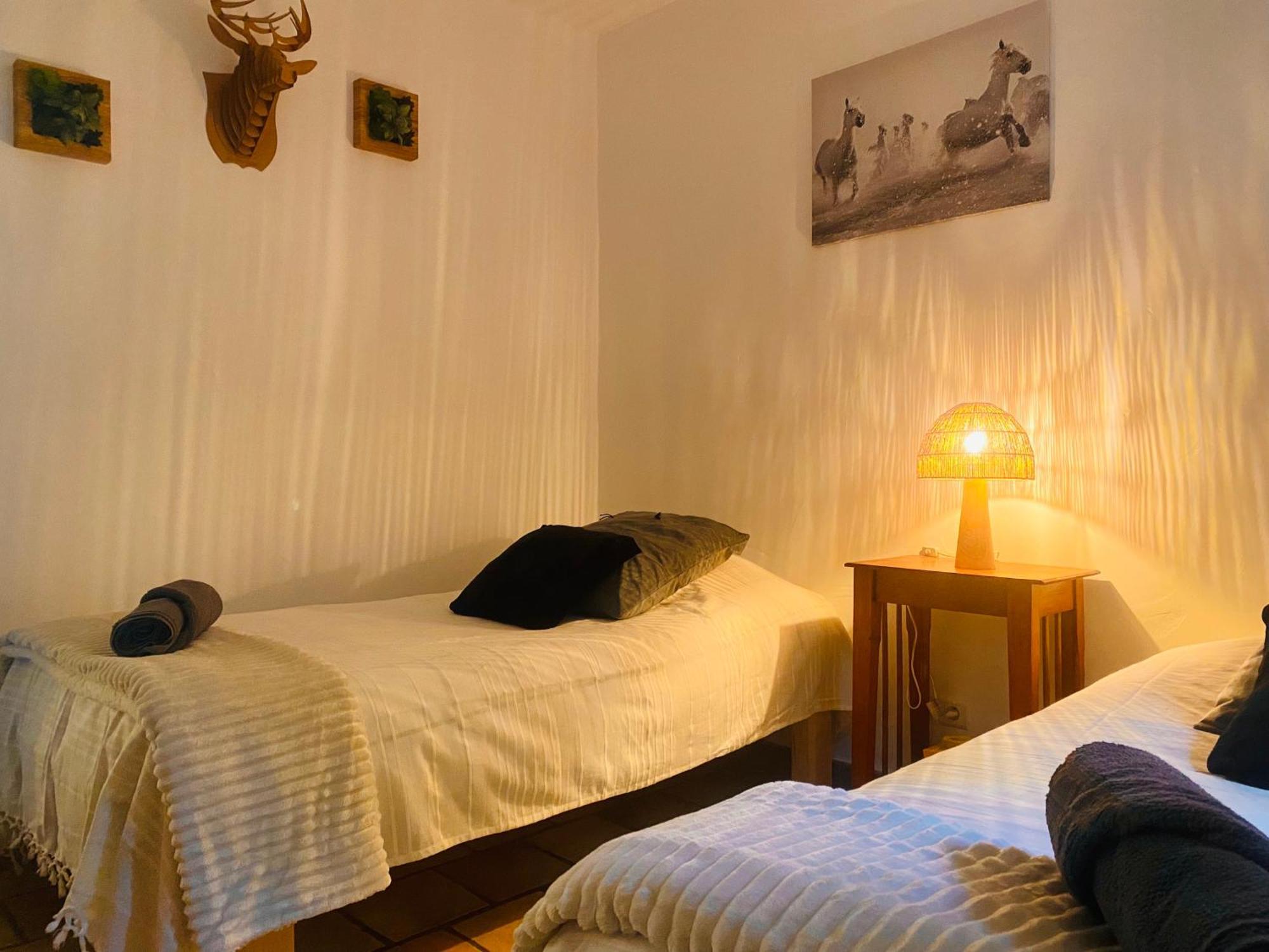 La Pitchoune : Gite Aux Pieds Des Alpilles 穆里耶 外观 照片